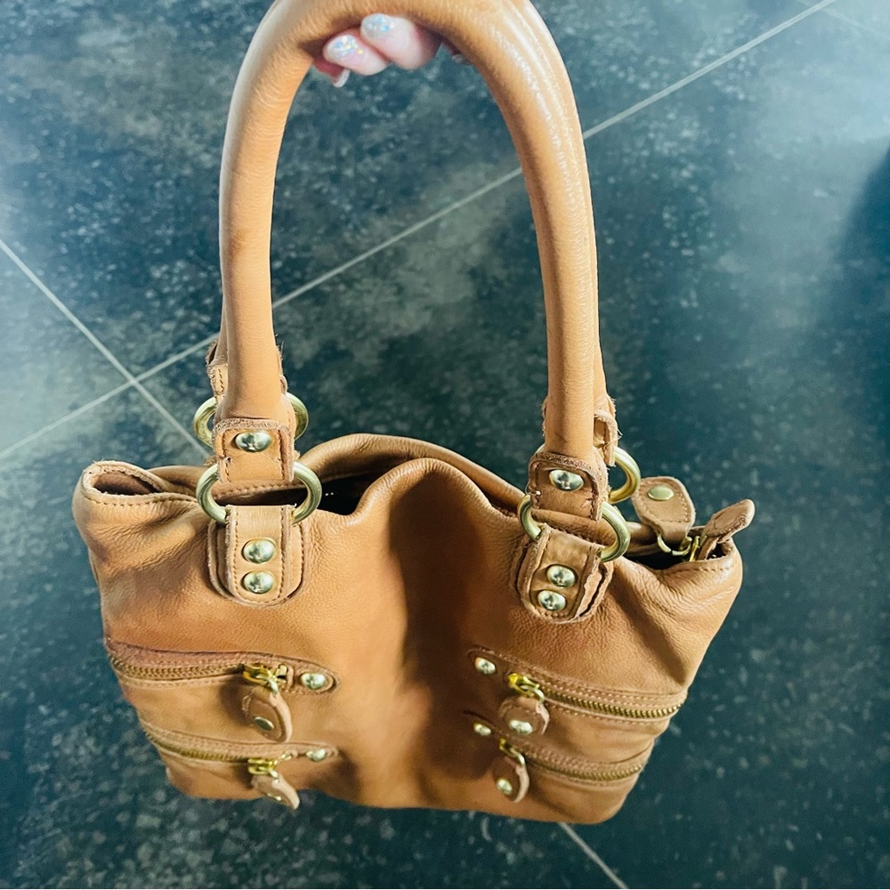 Linea Pelle Brown Leather Shoulder Bag with Gold Accents - Picture 9 of 11